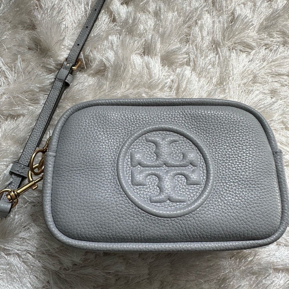 Tory Burch Perry BOMBE Mini Camera Bag (Bay Gray) crossbody